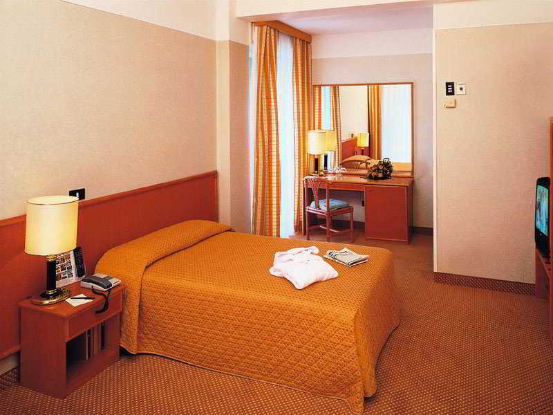 Hotel Tiberius Rimini Dış mekan fotoğraf